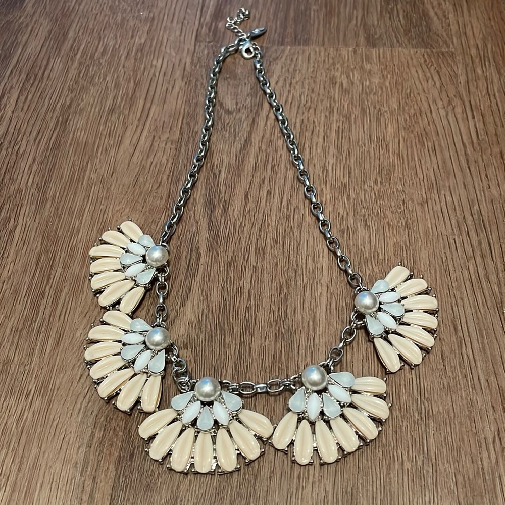 New York and Company Statement Necklace